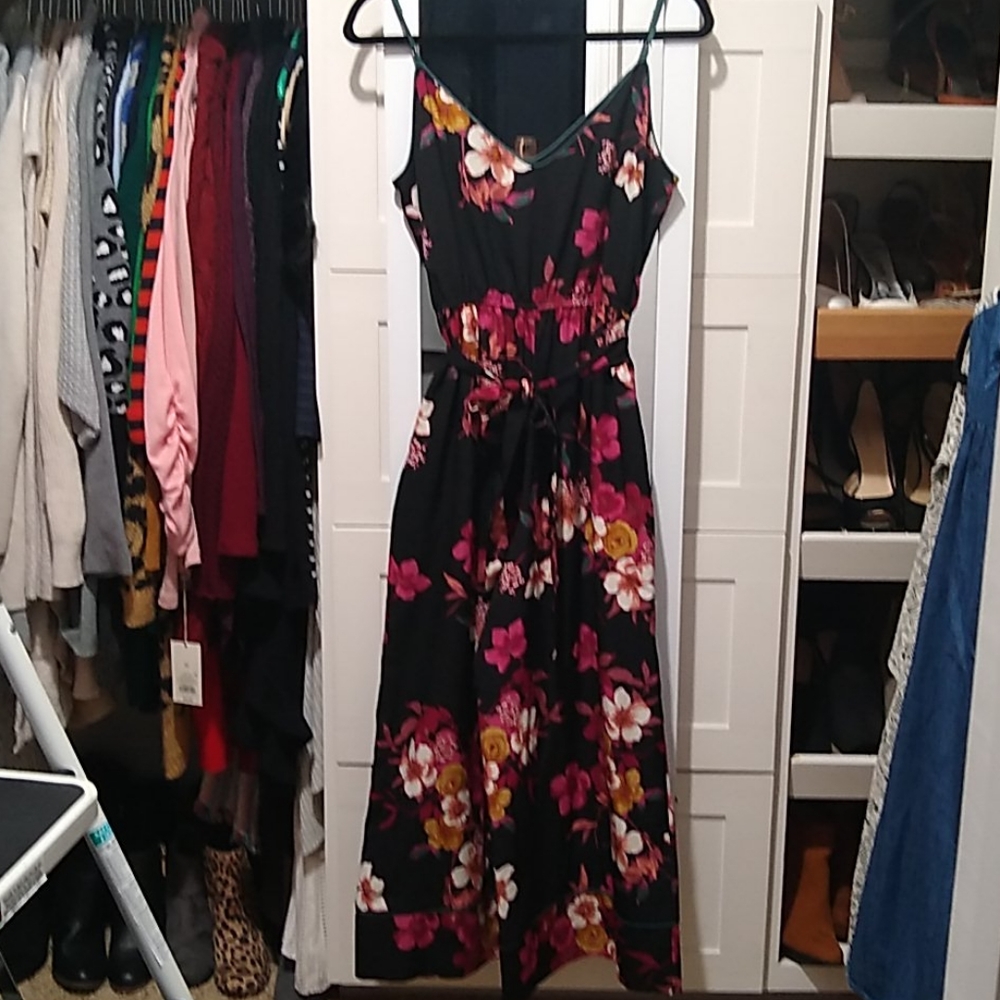 Leith Floral Jumper - Picture 1 of 4